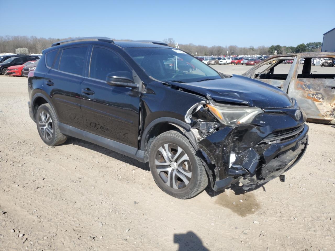 2017 TOYOTA RAV4 LE - Image 4