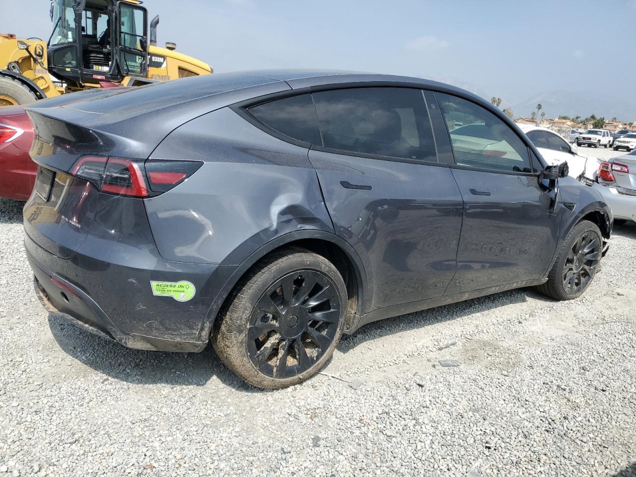 2023 TESLA MODEL Y - Image 3