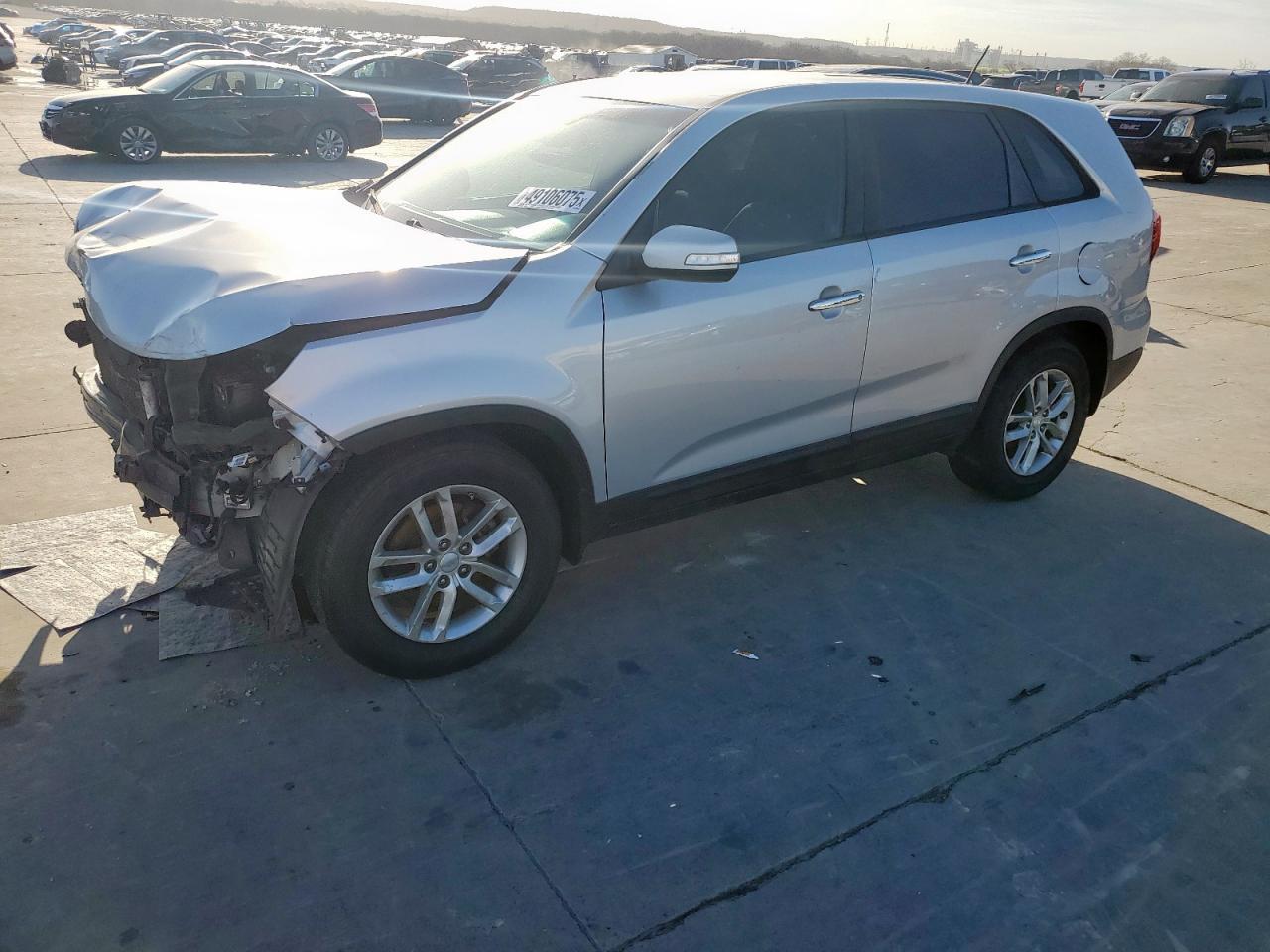 2015 KIA SORENTO LX