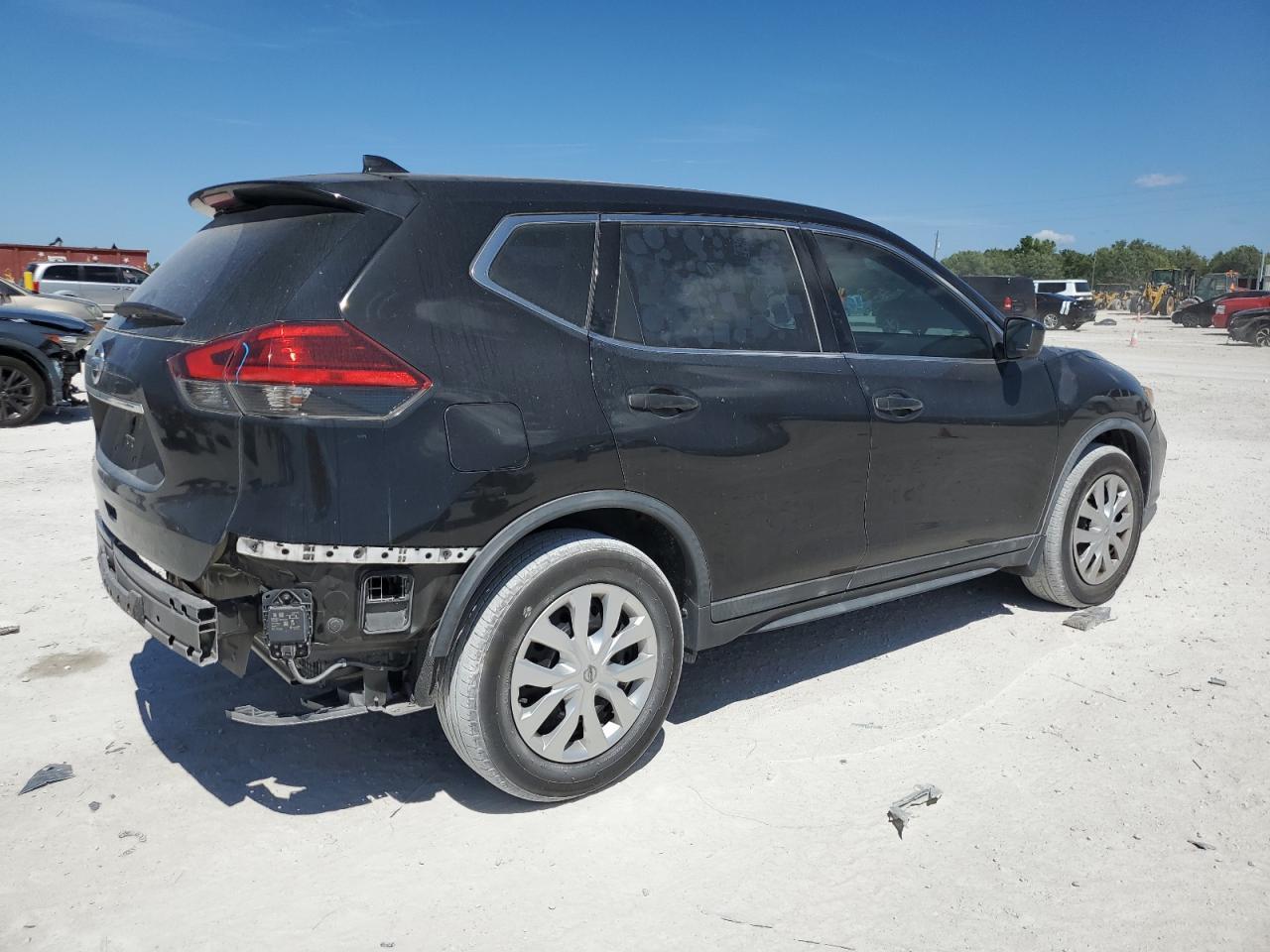 2017 NISSAN ROGUE S - Image 3