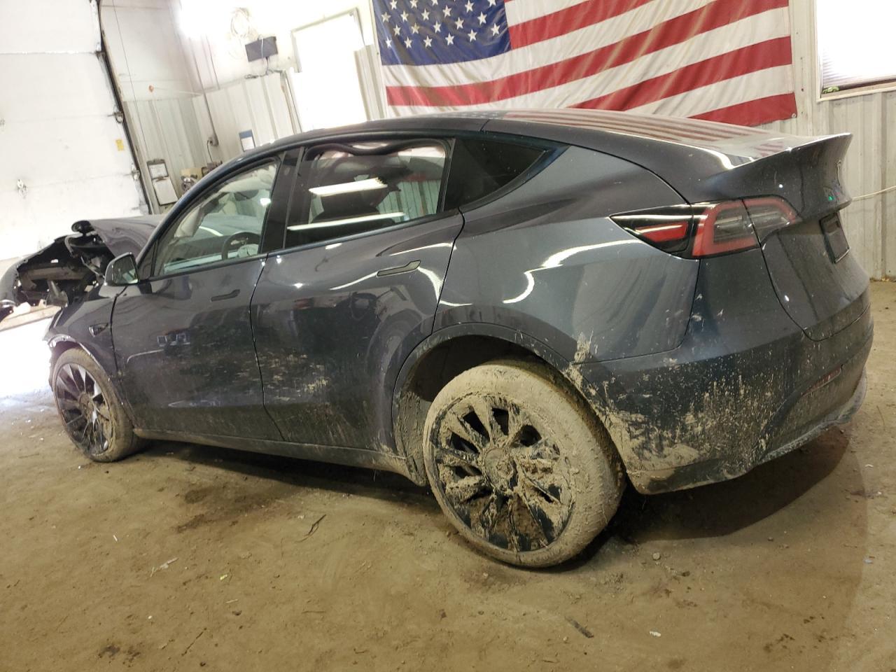 2022 TESLA MODEL Y - Image 2