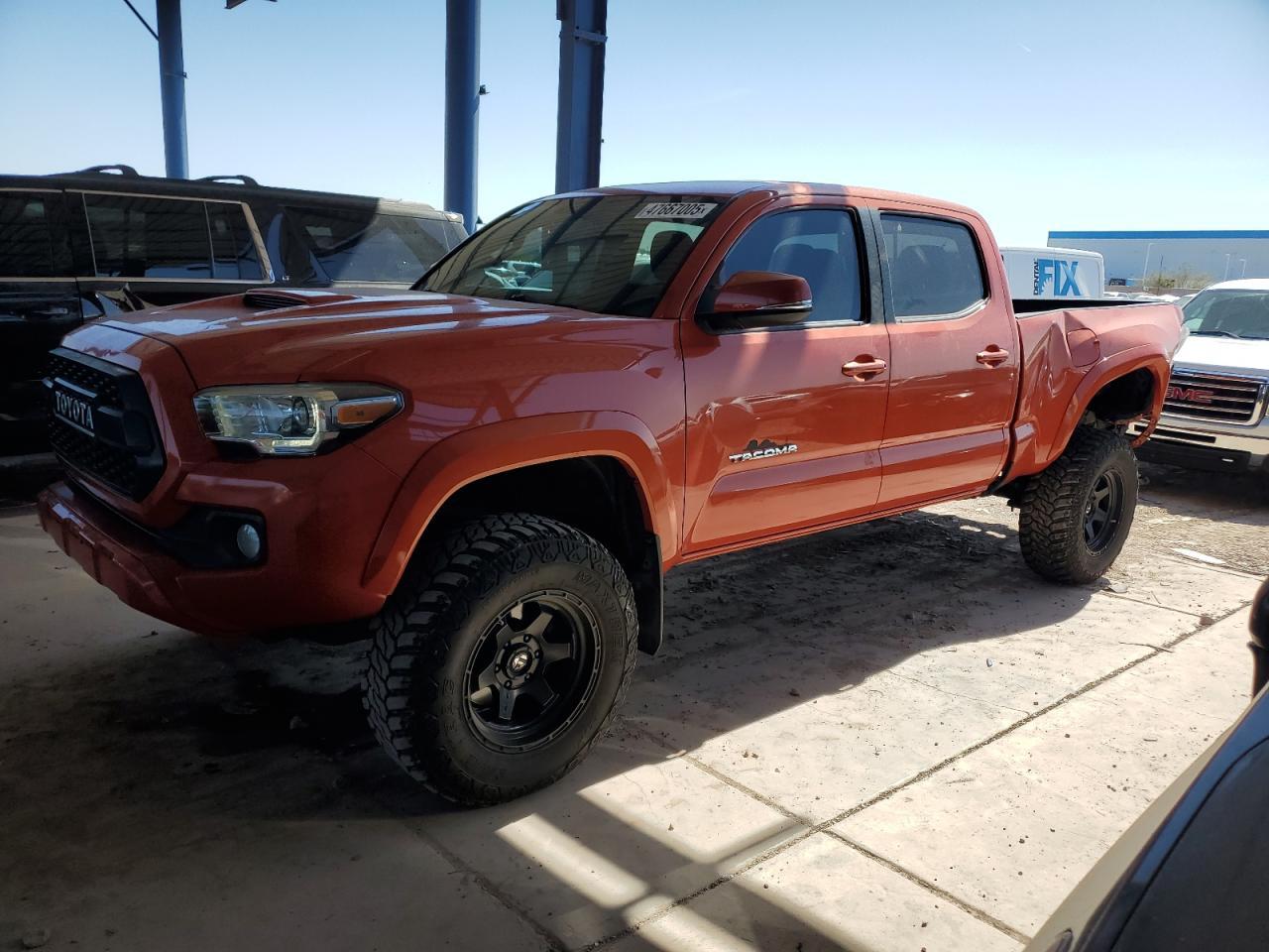 2017 TOYOTA TACOMA DOU
