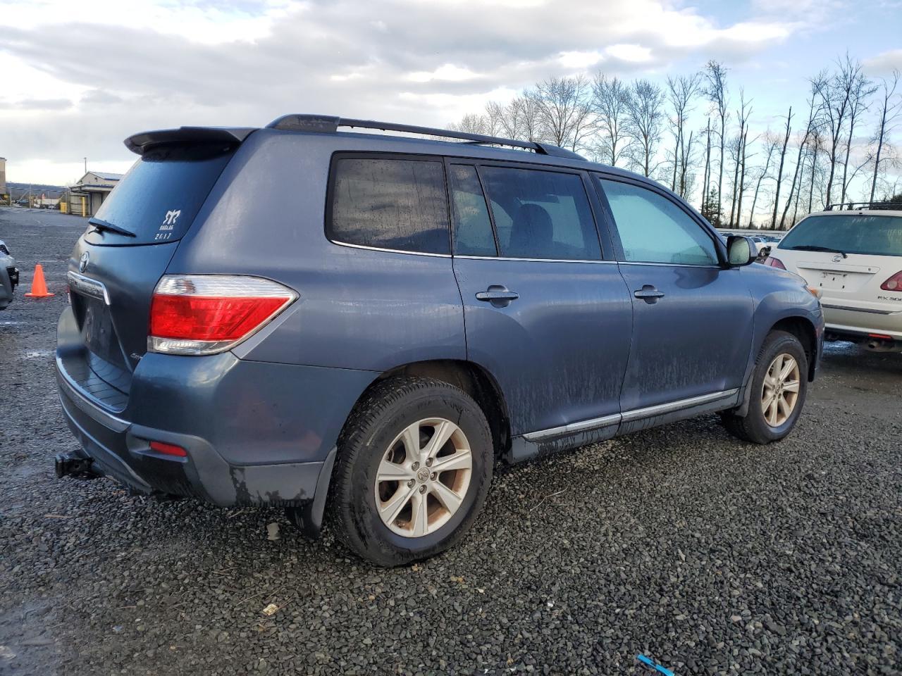 2012 TOYOTA HIGHLANDER - Image 3