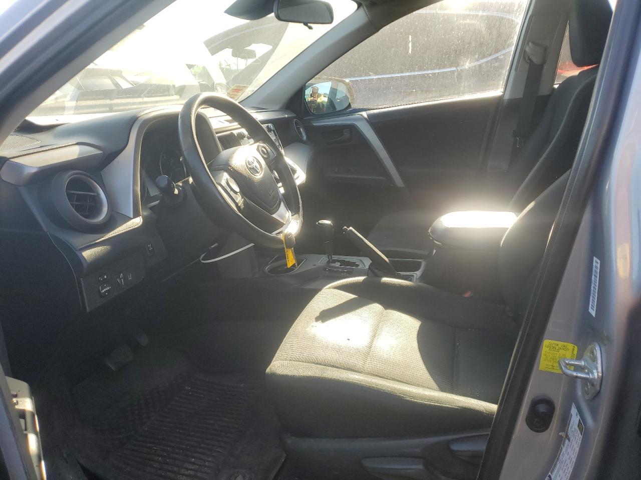 2018 TOYOTA RAV4 LE - Image 7