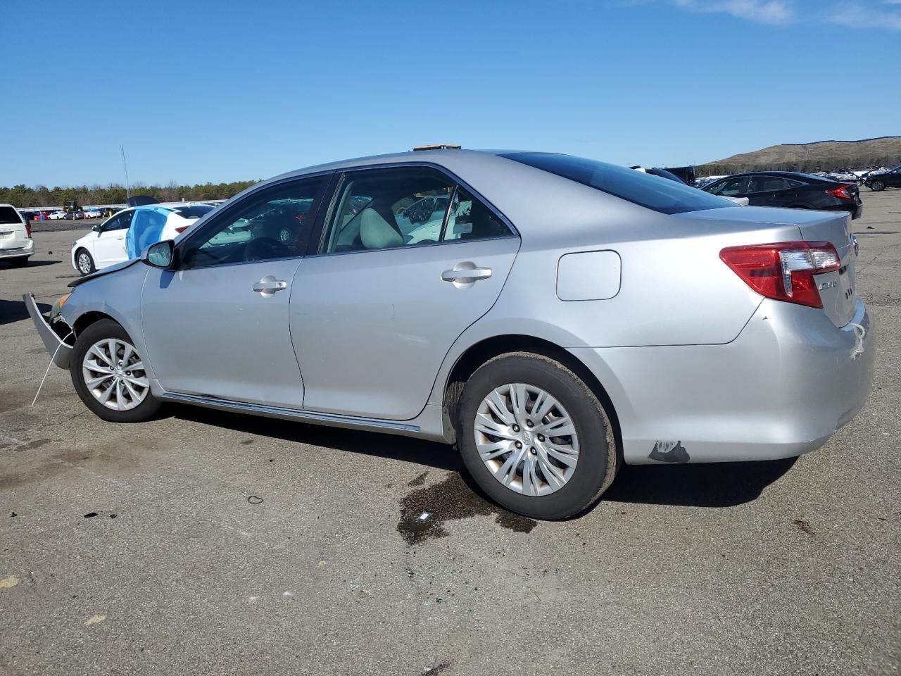 2012 TOYOTA CAMRY BASE - Фото 2