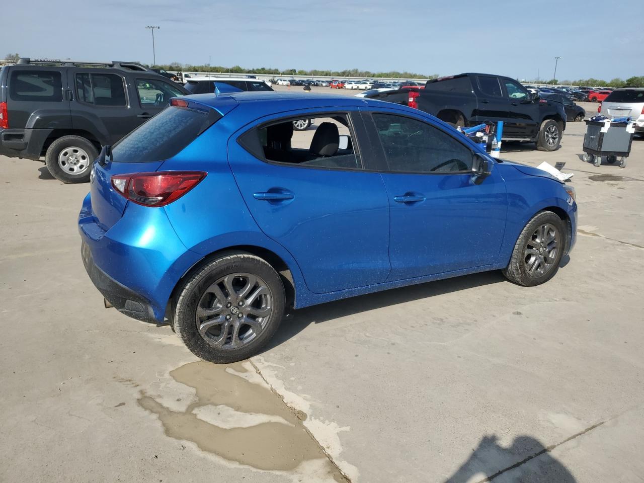 2020 TOYOTA YARIS LE - Image 3