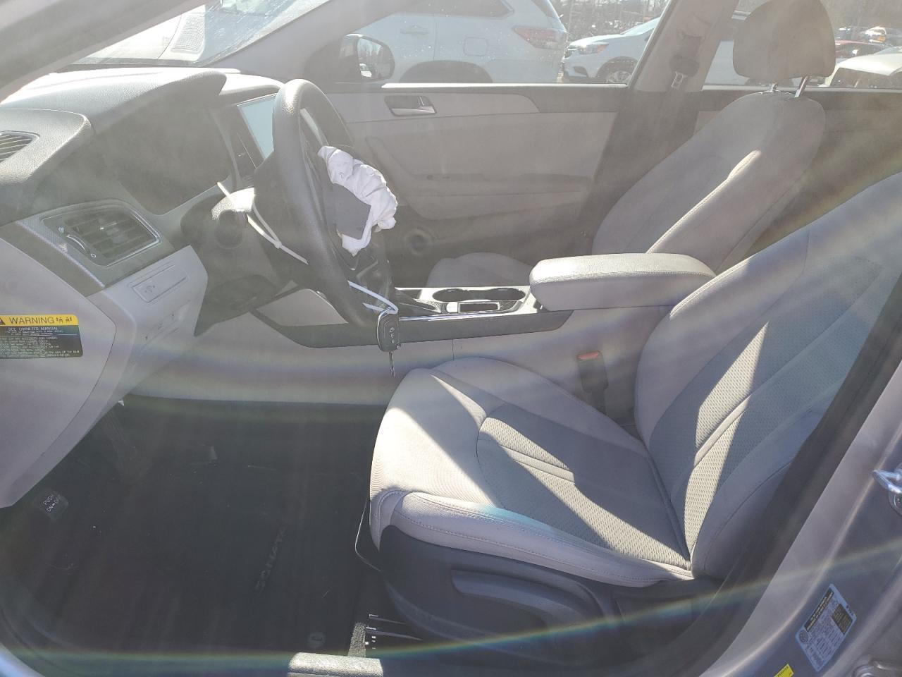 2017 HYUNDAI SONATA SE - Image 7