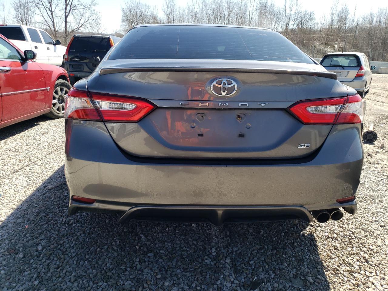 2018 TOYOTA CAMRY L - Фото 6