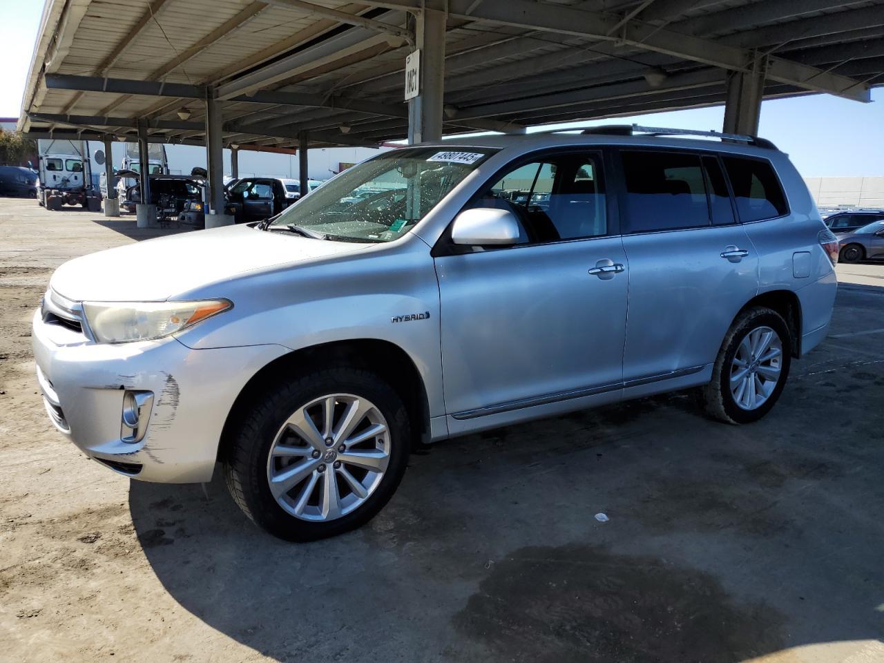 2011 TOYOTA HIGHLANDER