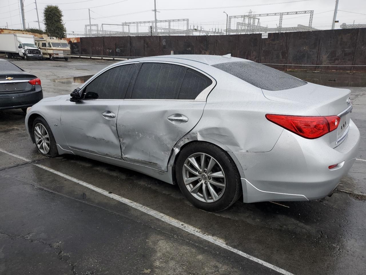 2016 INFINITI Q50 PREMIU - Фото 2