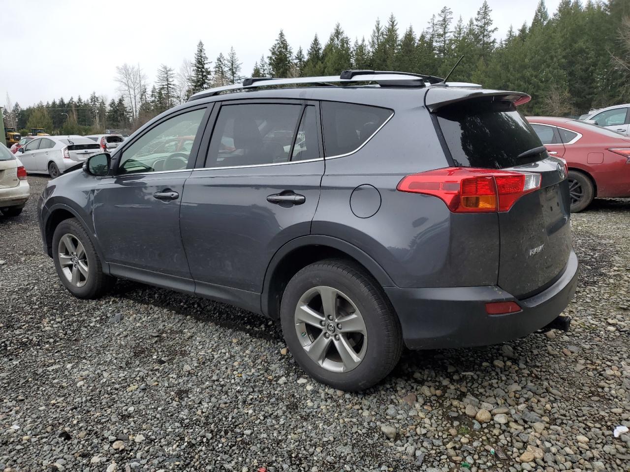 2015 TOYOTA RAV4 XLE - Image 2