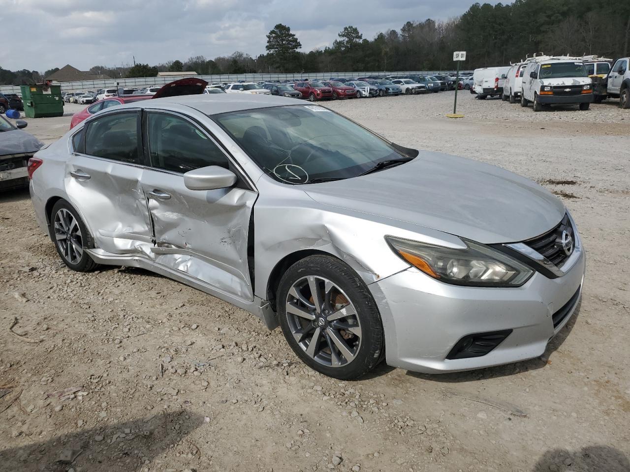 2017 NISSAN ALTIMA 2.5 - Фото 4