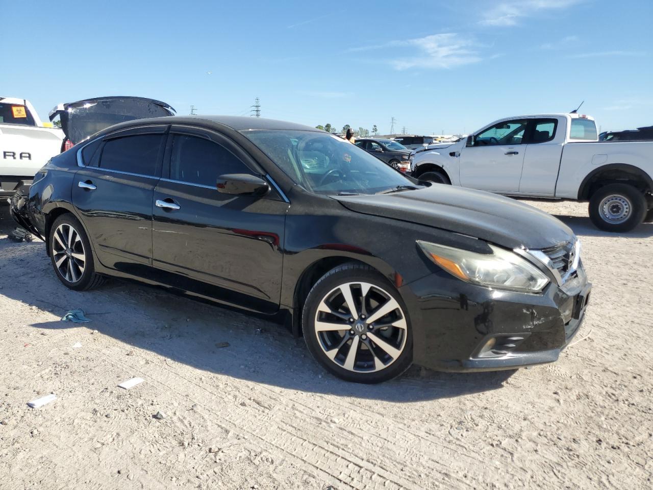 2017 NISSAN ALTIMA 2.5 - Фото 4