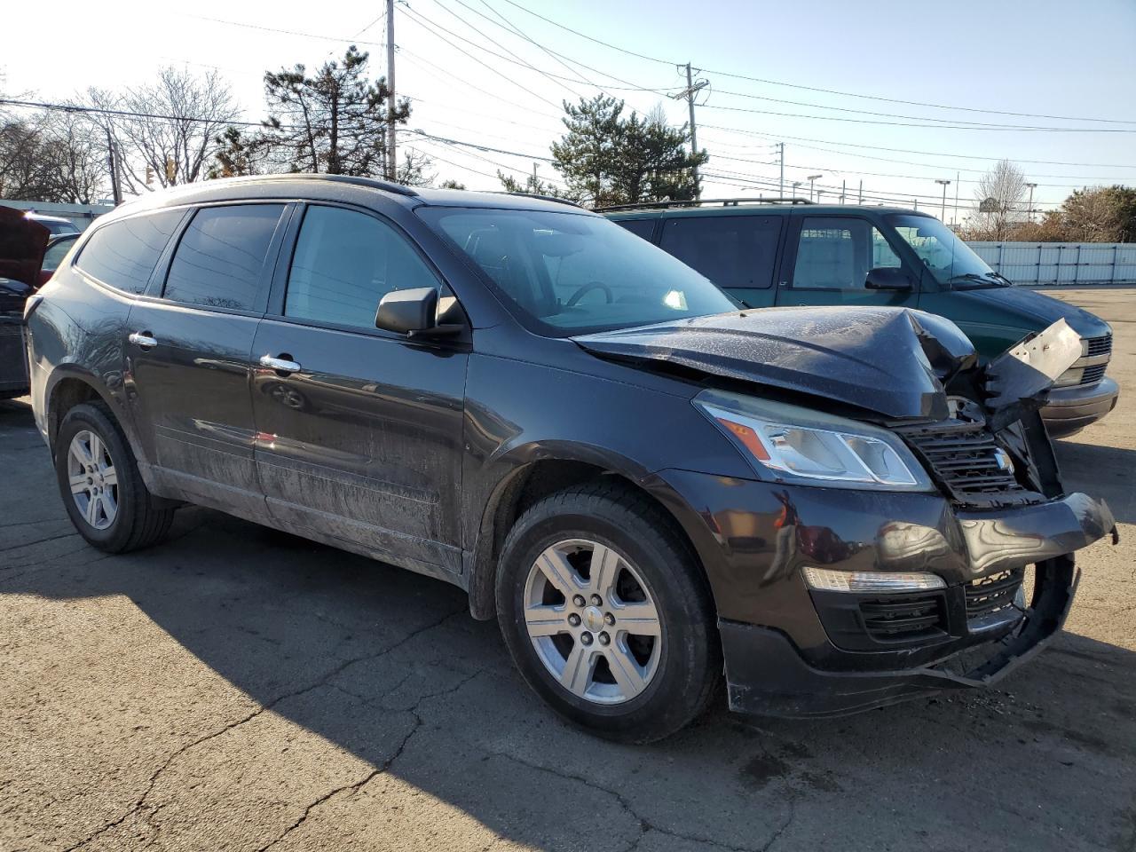 2014 CHEVROLET TRAVERSE L - Image 4