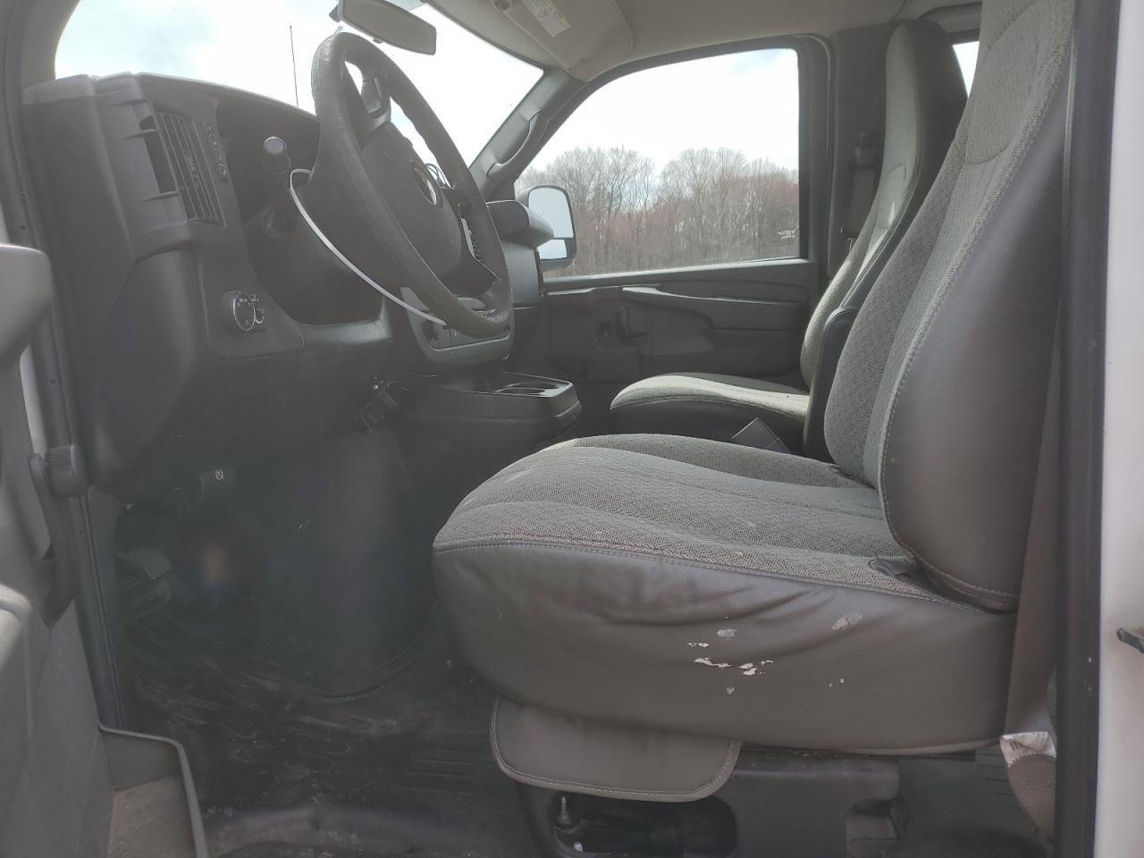 2010 CHEVROLET EXPRESS G3 - Фото 7