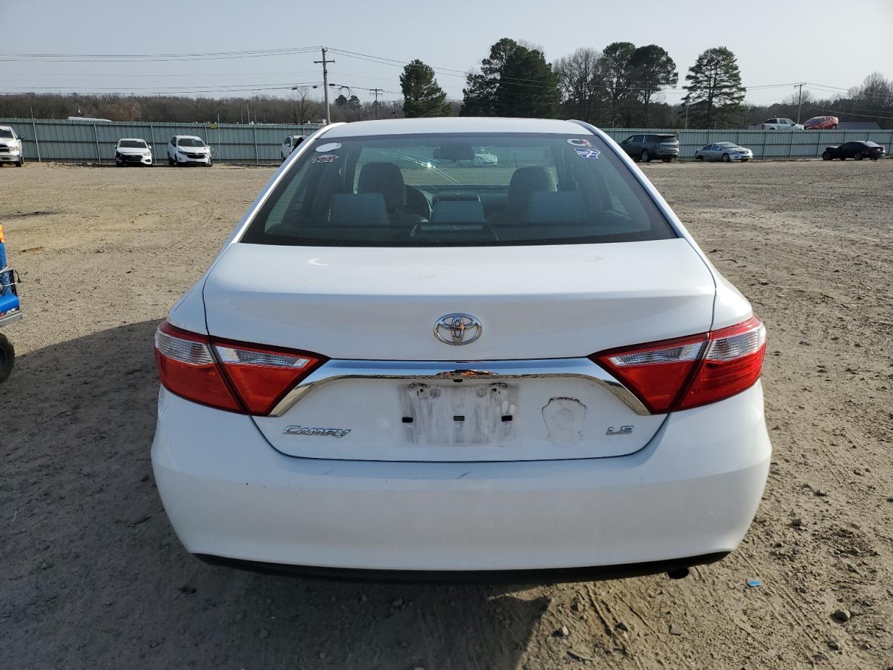 2016 TOYOTA CAMRY LE - Image 6