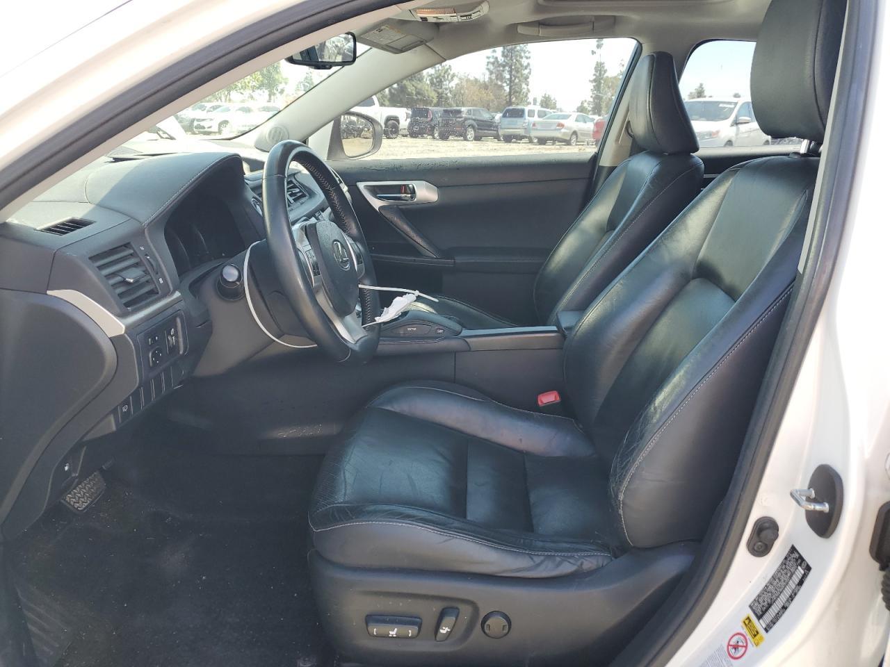 2011 LEXUS CT 200 - Фото 7
