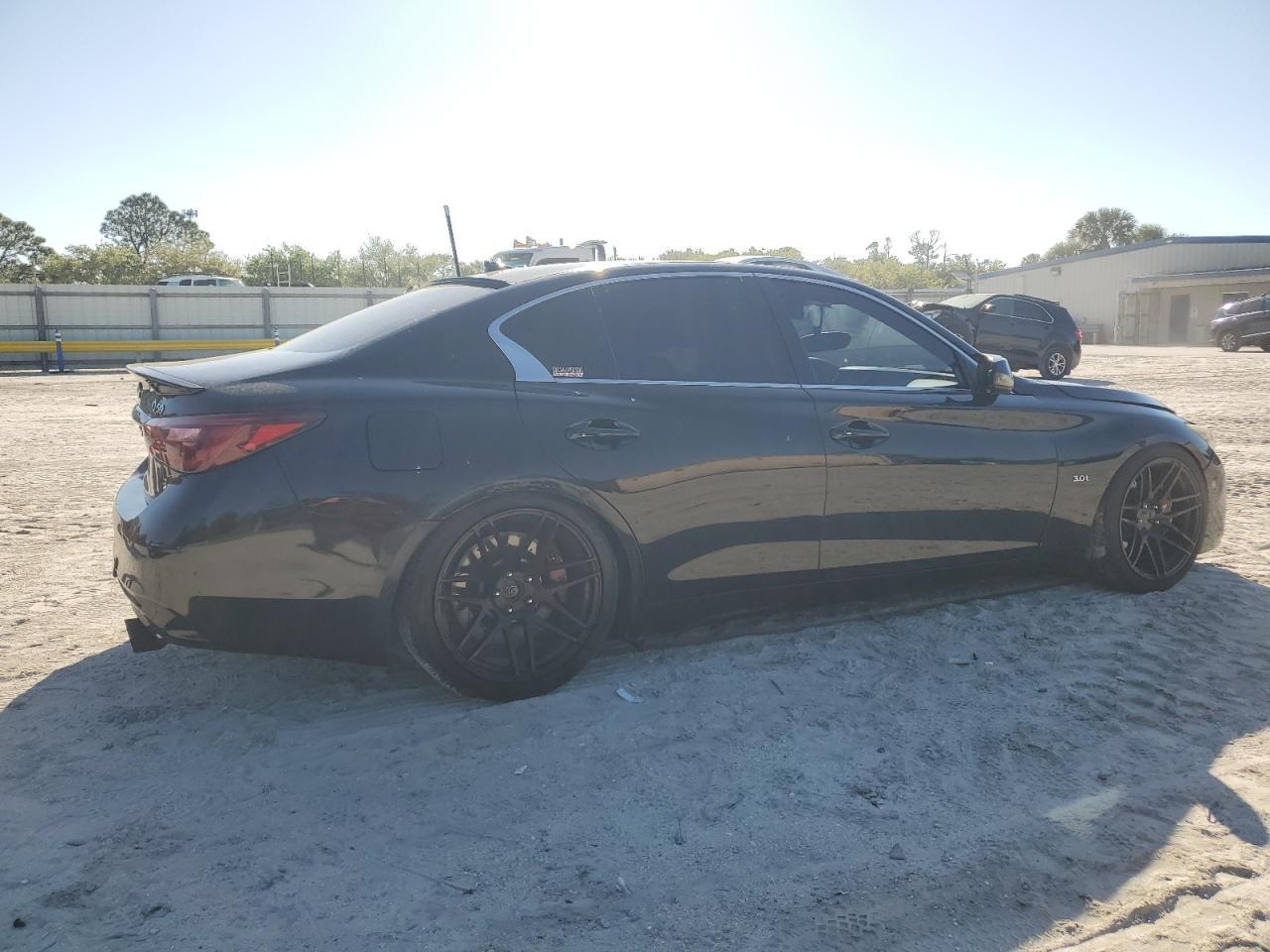 2018 INFINITI Q50 LUXE - Image 3
