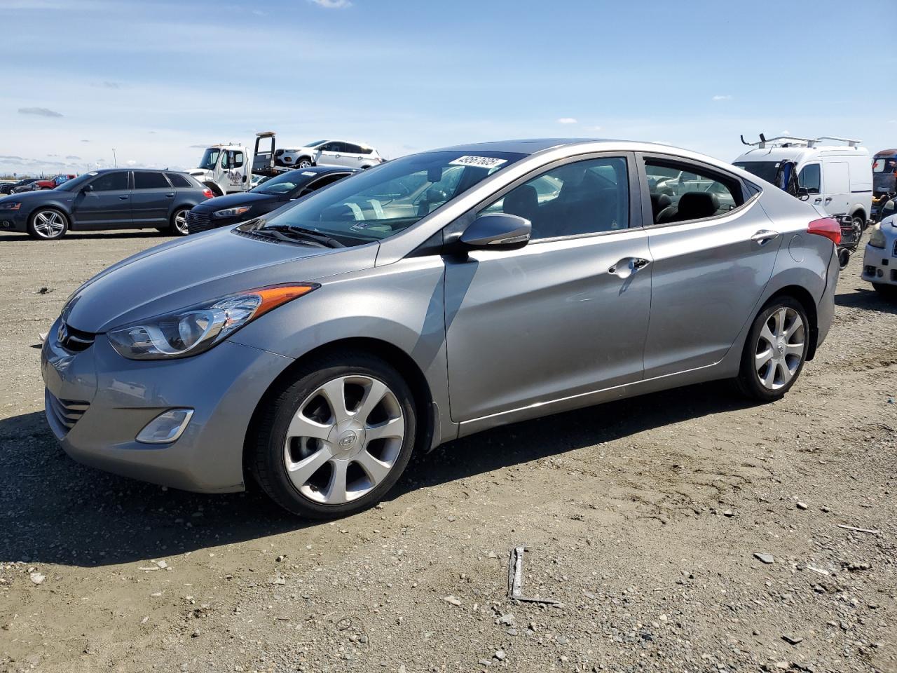 2013 HYUNDAI ELANTRA GL