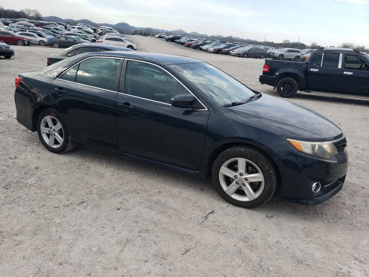 2013 TOYOTA CAMRY L - Image 4