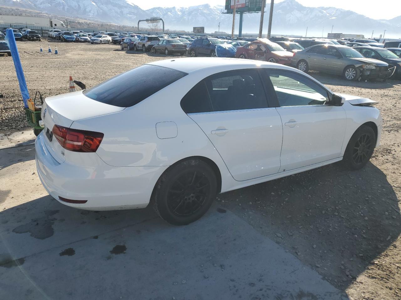 2017 VOLKSWAGEN JETTA S - Image 3