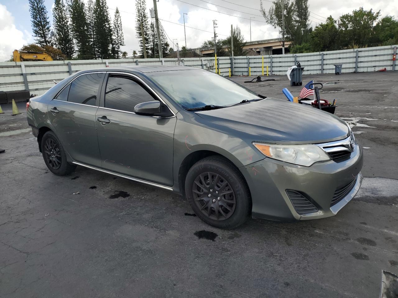 2012 TOYOTA CAMRY BASE - Фото 4