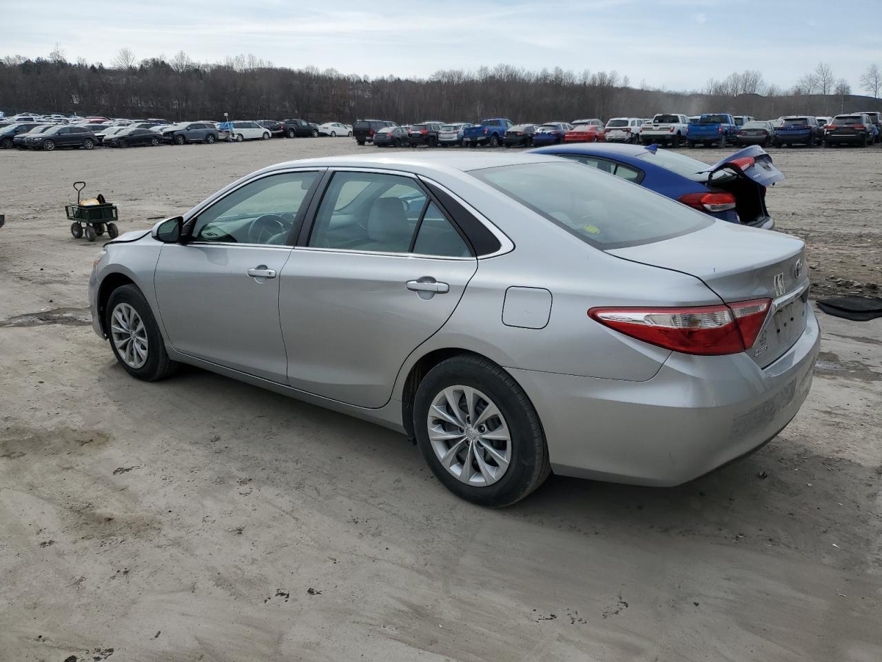 2017 TOYOTA CAMRY LE - Image 2