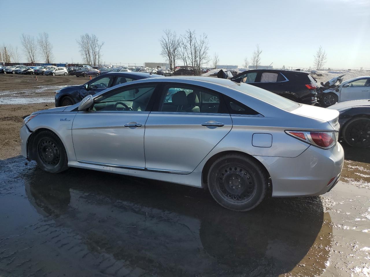 2013 HYUNDAI SONATA HYB - Image 2