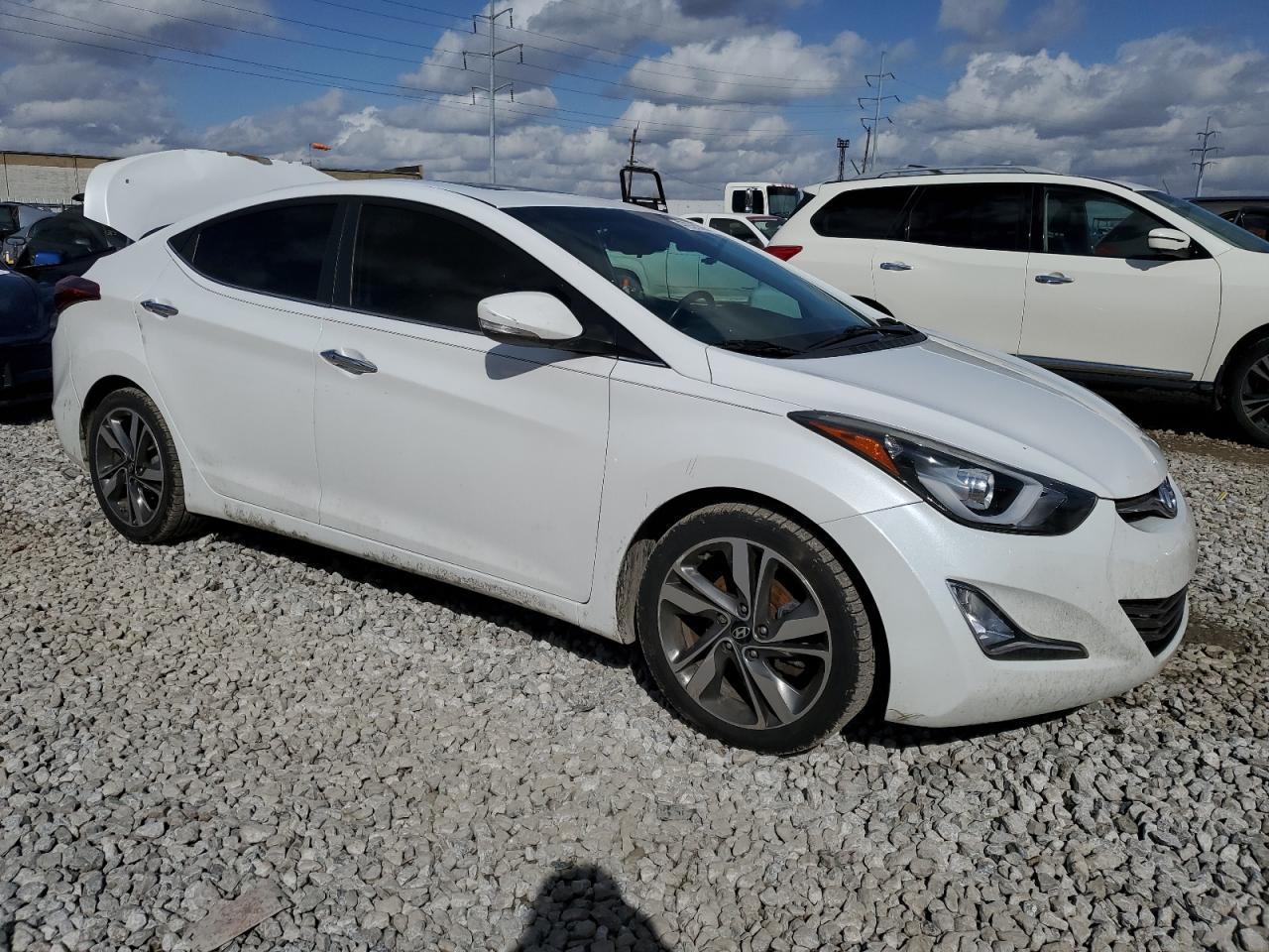 2015 HYUNDAI ELANTRA SE - Image 4