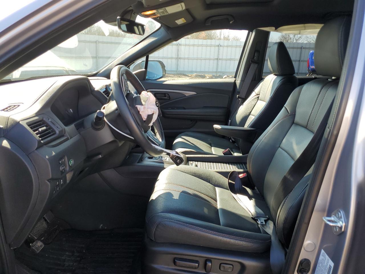 2022 HONDA PASSPORT T - Image 7