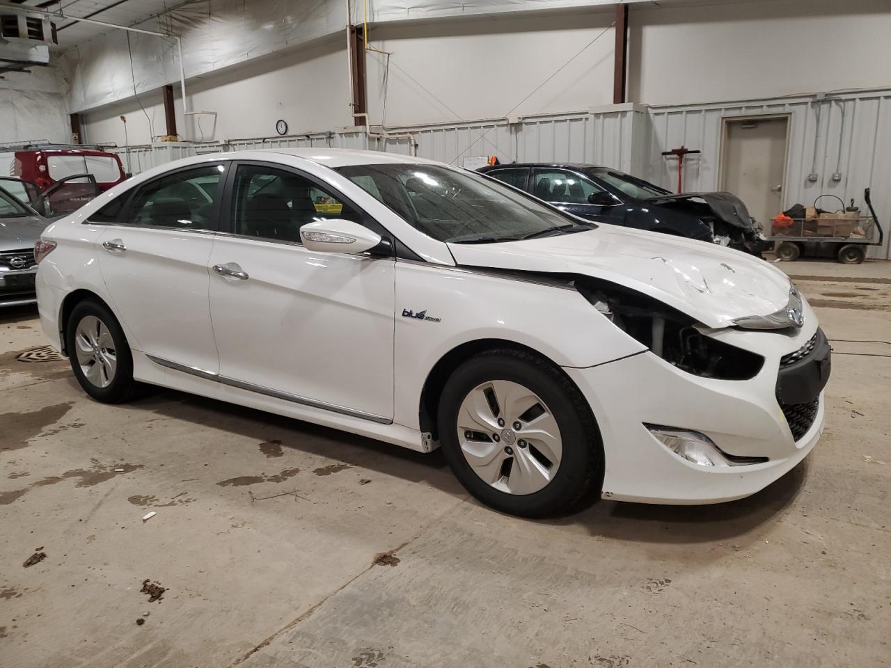 2013 HYUNDAI SONATA HYB - Image 4