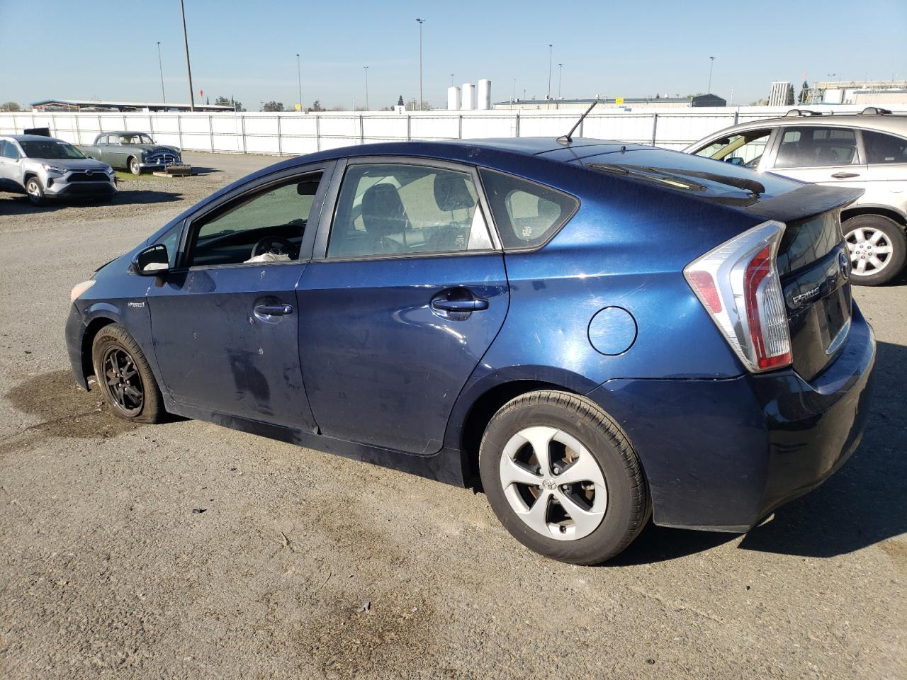 2013 TOYOTA PRIUS - Фото 2
