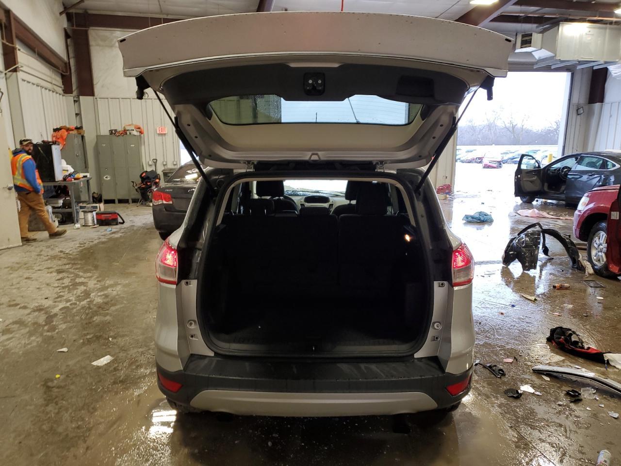 2015 FORD ESCAPE SE - Фото 6