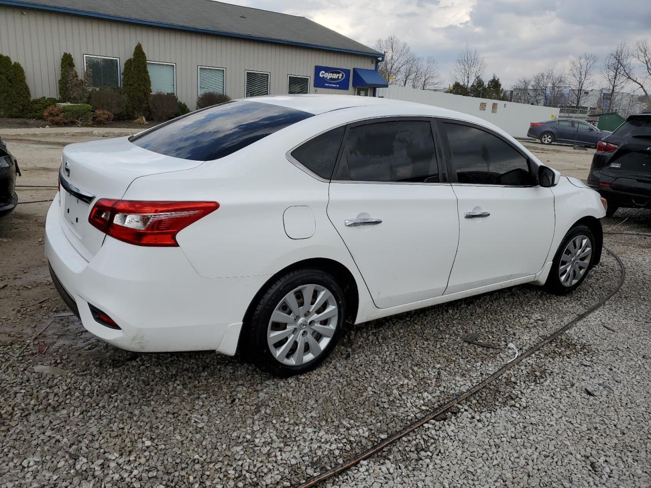 2017 NISSAN SENTRA S - Фото 3