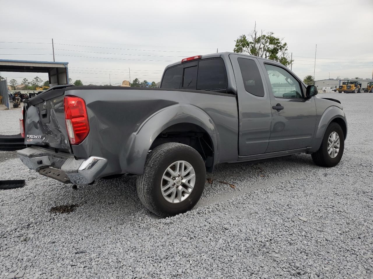 2017 NISSAN FRONTIER S - Image 3