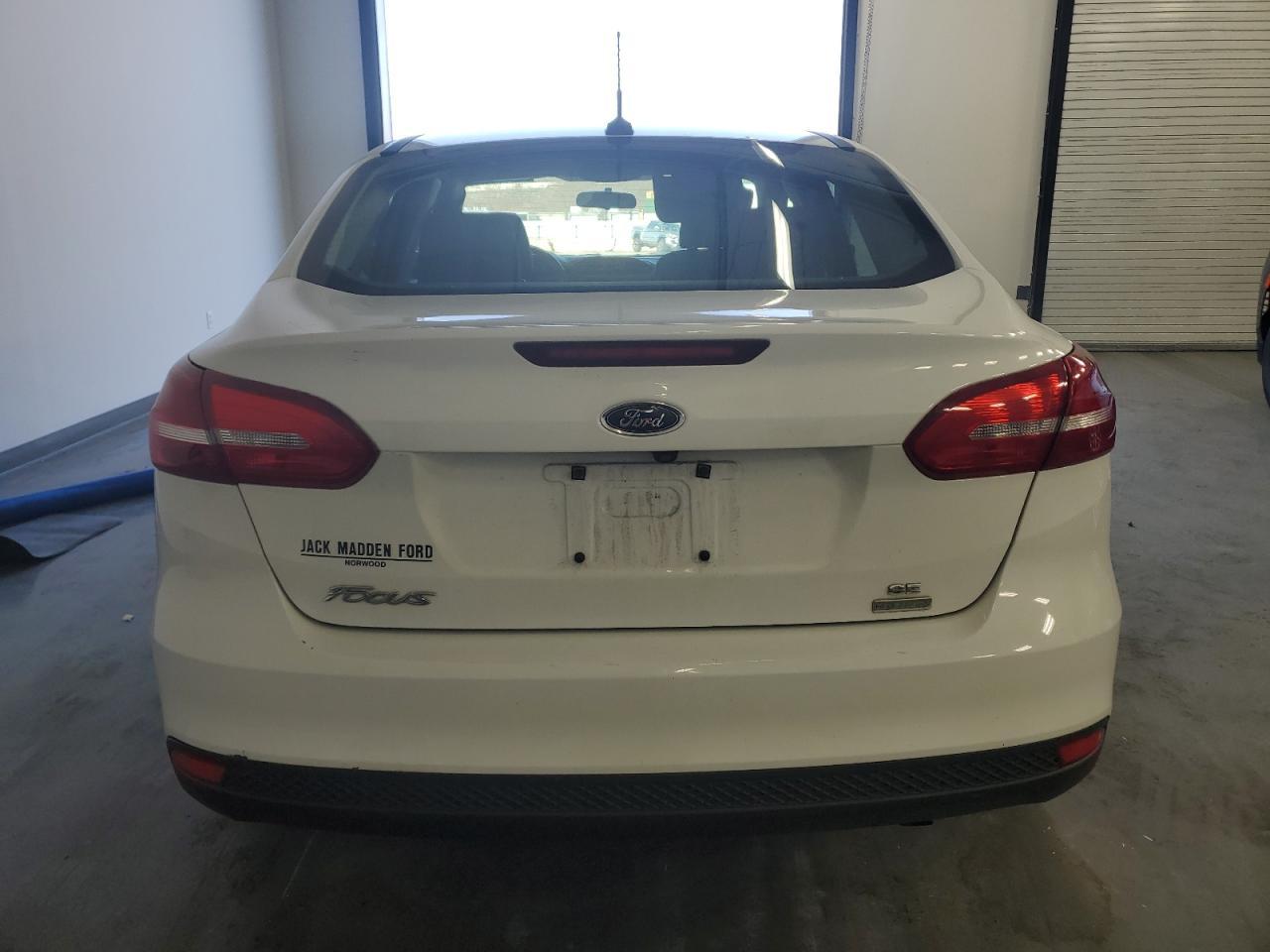 2018 FORD FOCUS SE - Image 6