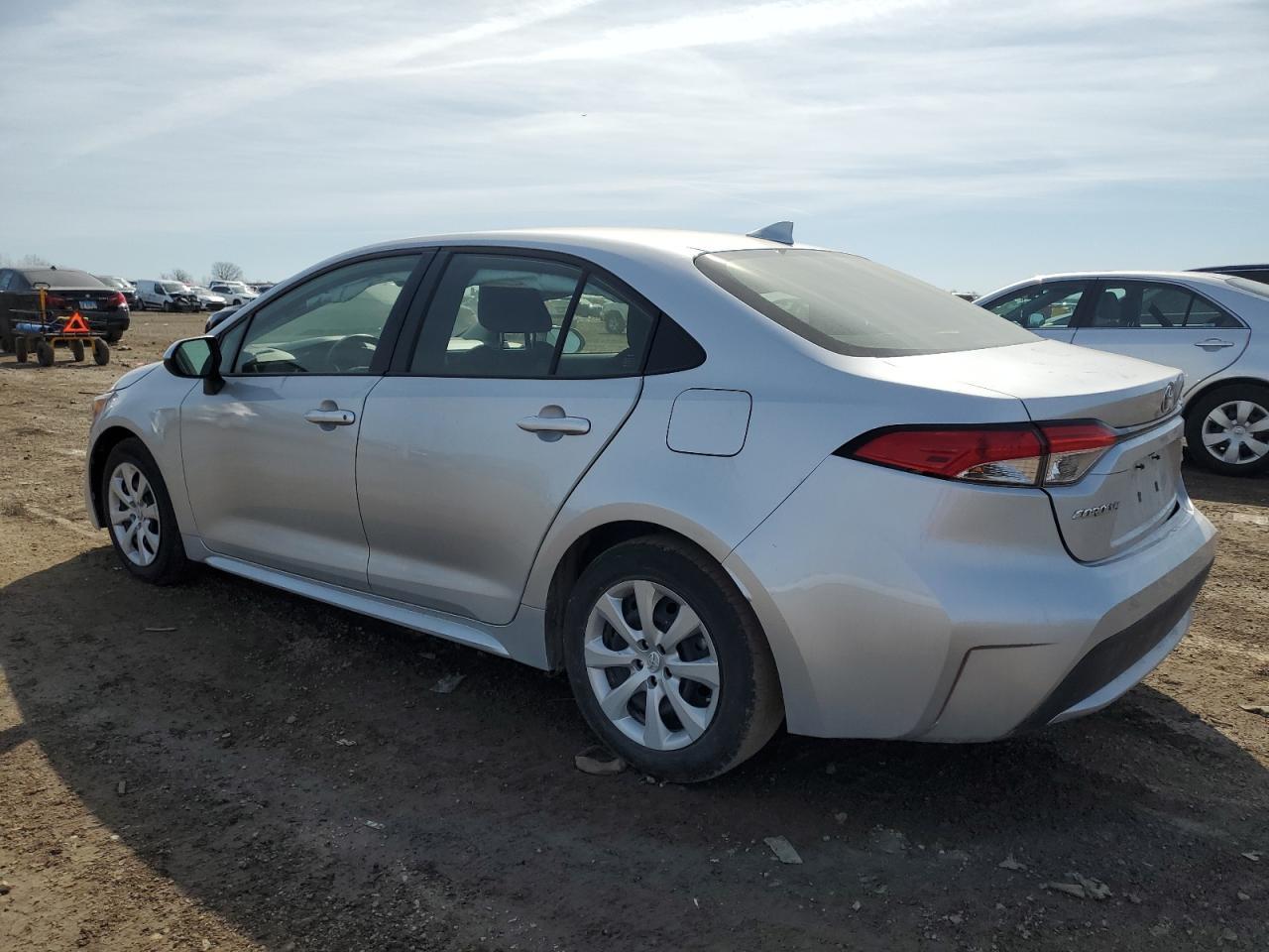 2022 TOYOTA COROLLA LE - Фото 2