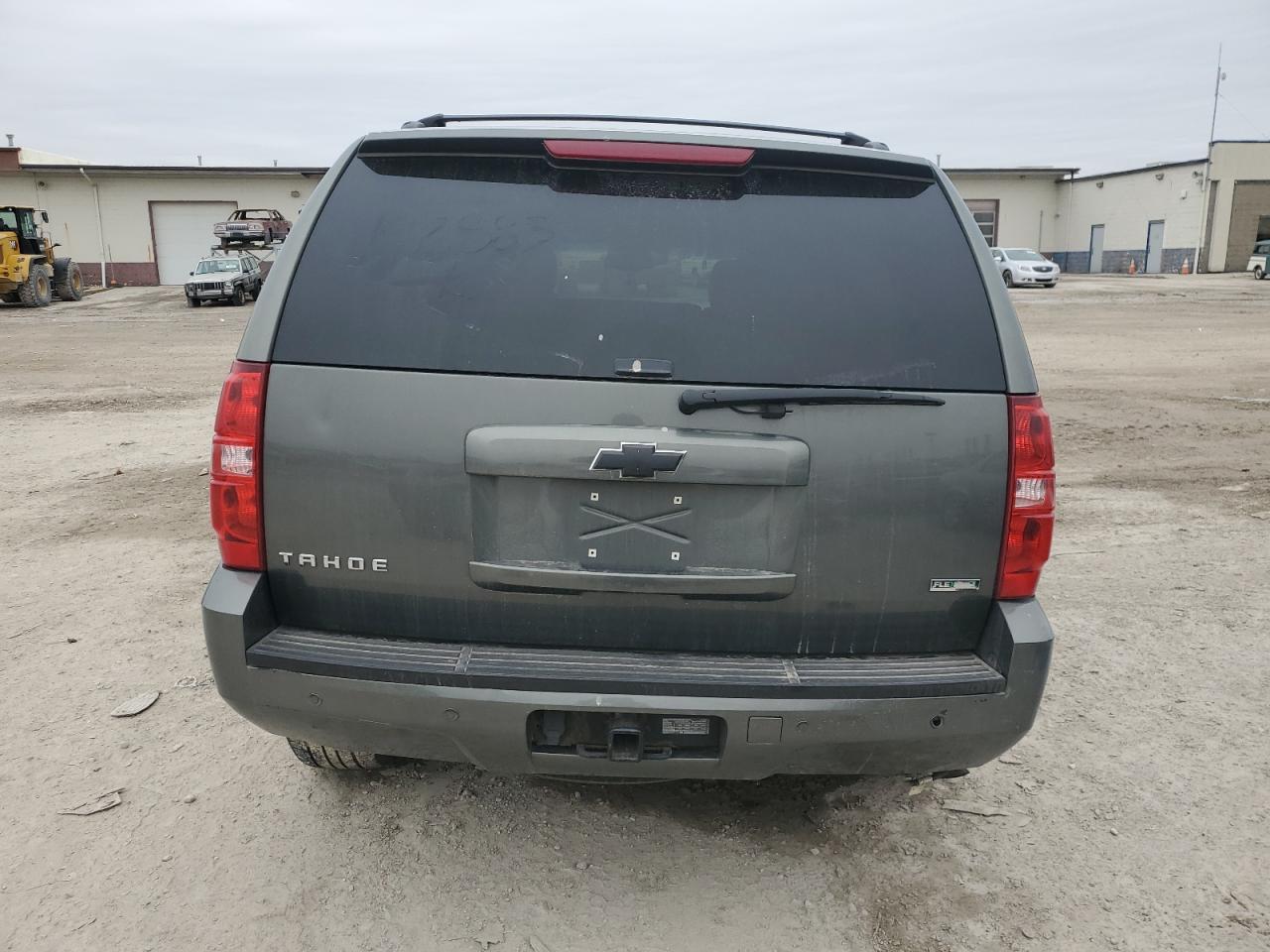 2011 CHEVROLET TAHOE K150 - Фото 6