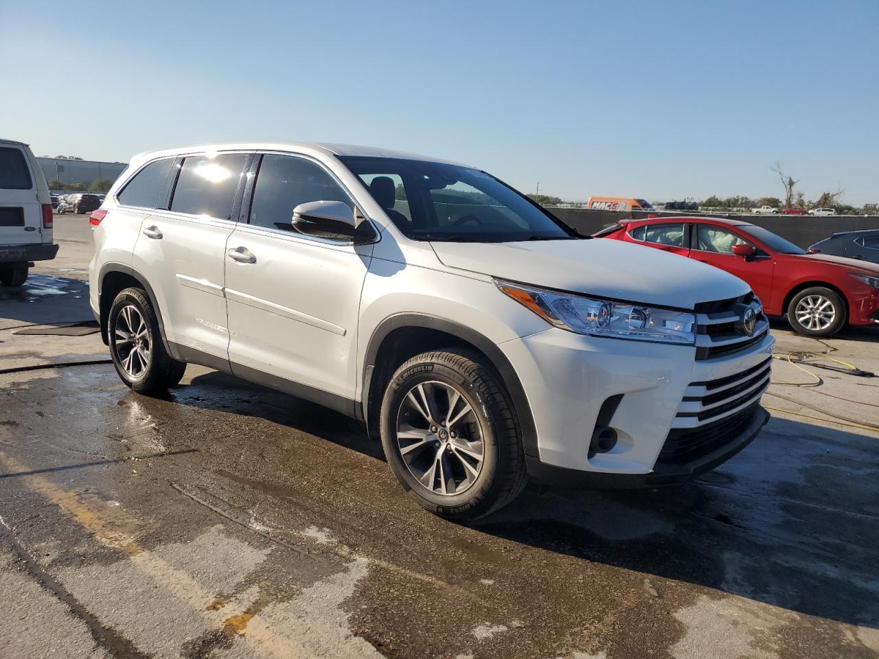 2019 TOYOTA HIGHLANDER - Фото 4