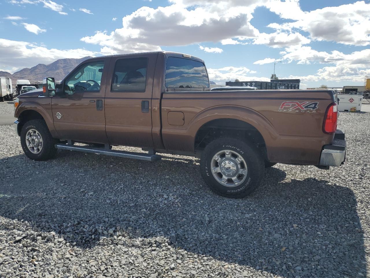 2012 FORD F250 SUPER - Image 2