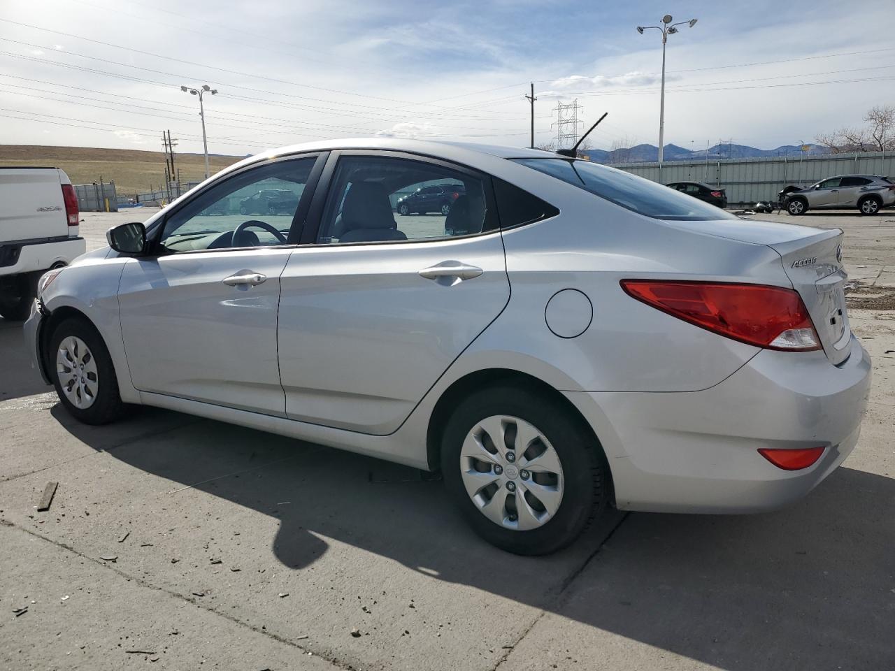 2016 HYUNDAI ACCENT SE - Фото 2