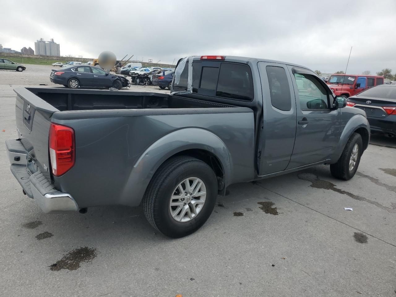 2017 NISSAN FRONTIER S - Фото 3