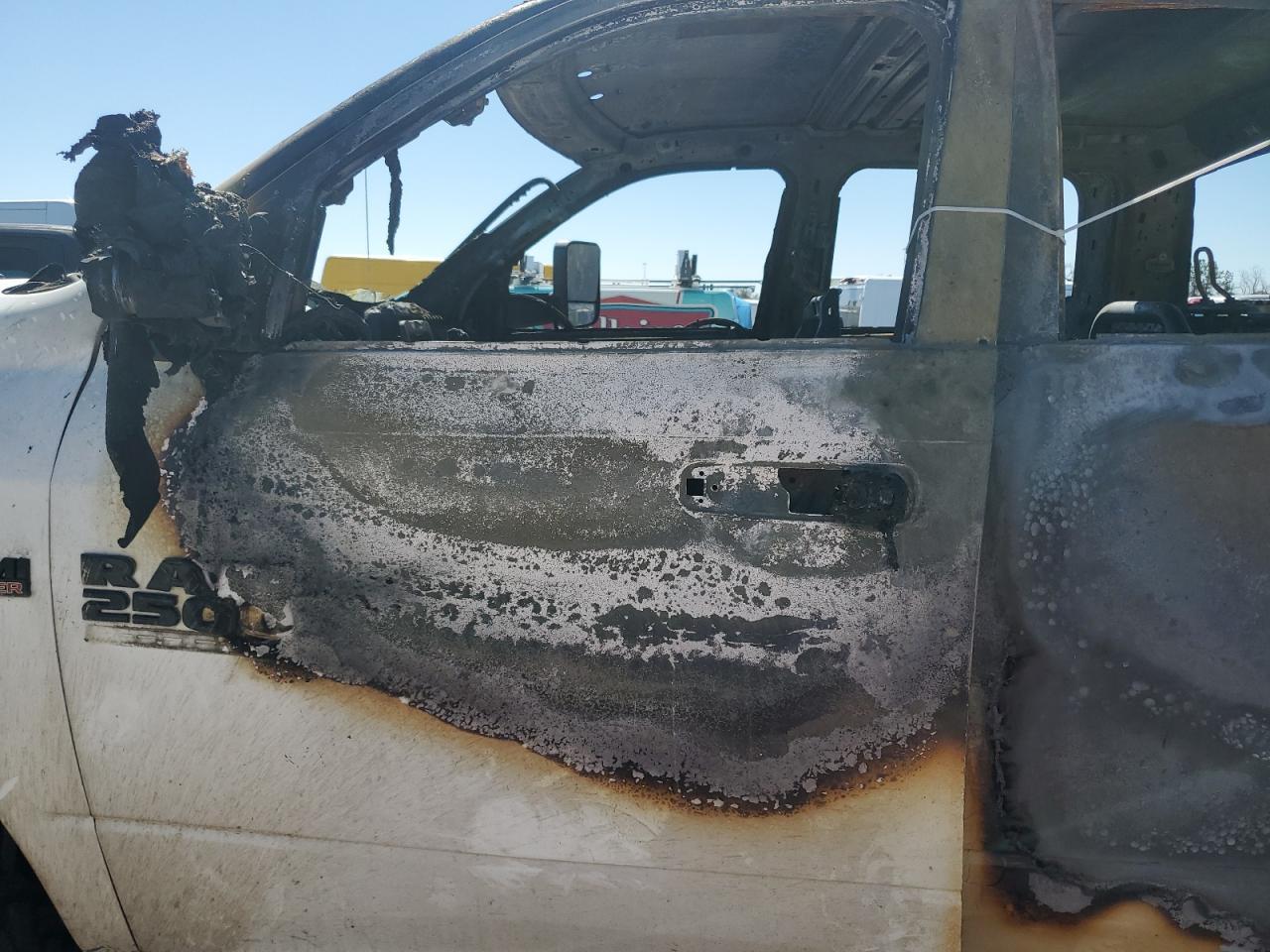 2017 RAM 2500 SLT - Image 7