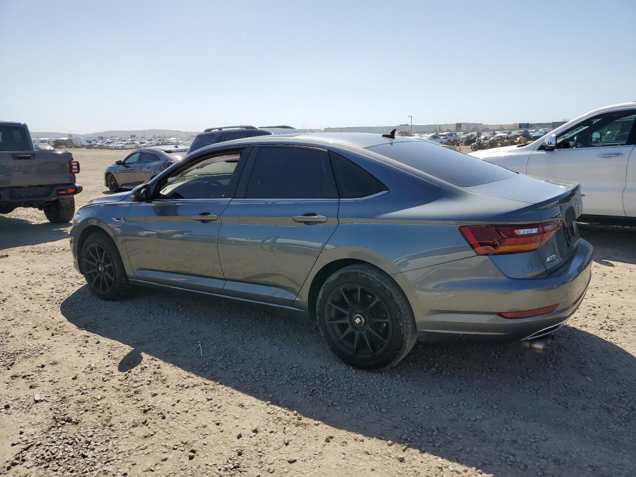 2019 VOLKSWAGEN JETTA SEL - Фото 2