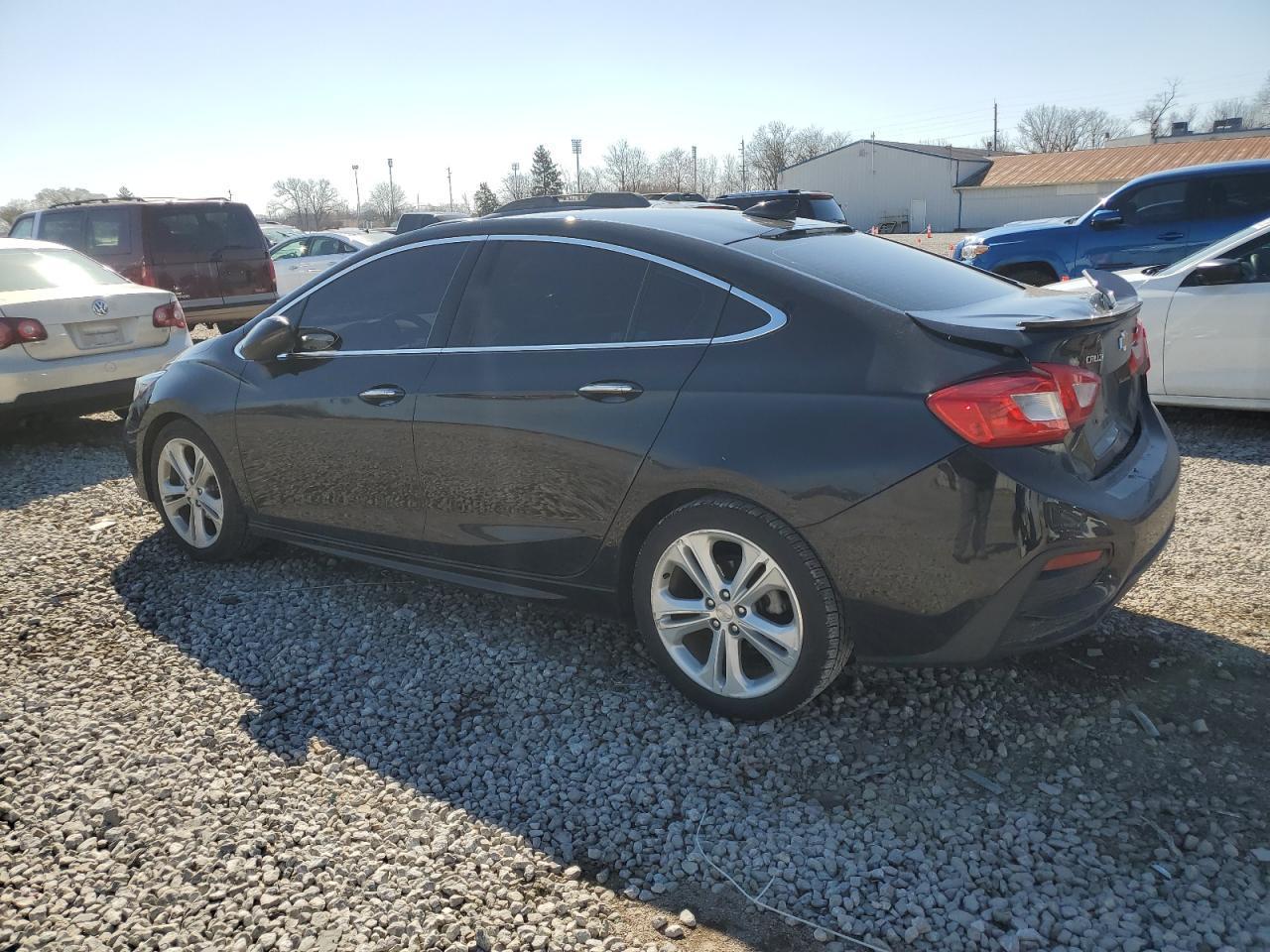 2017 CHEVROLET CRUZE PREM - Image 2