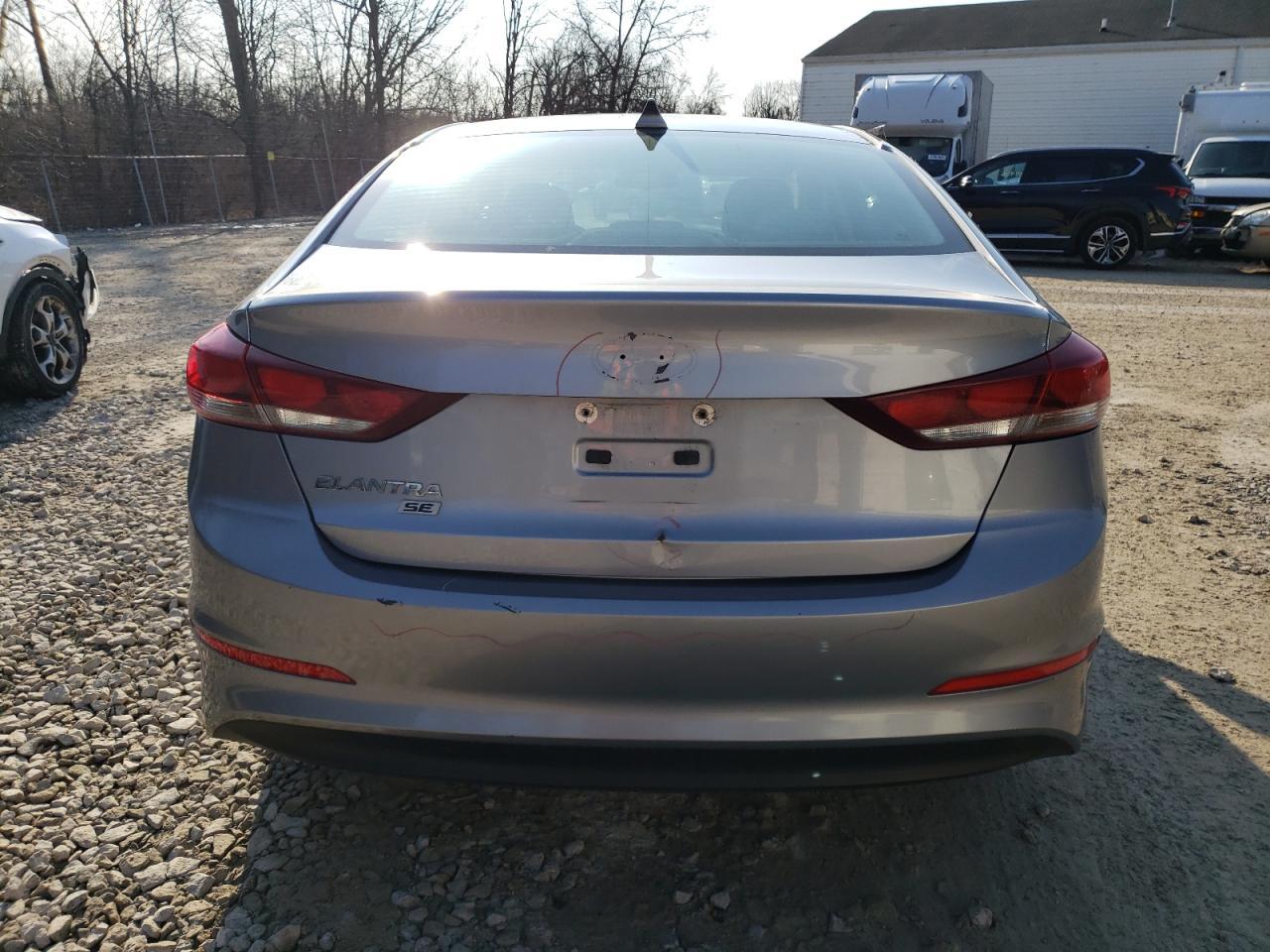 2017 HYUNDAI ELANTRA SE - Фото 6