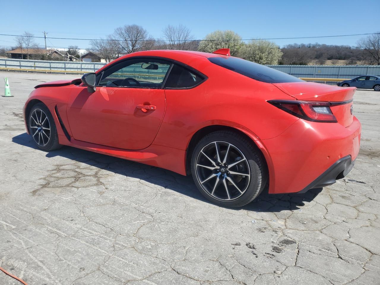 2023 TOYOTA GR 86 - Image 2