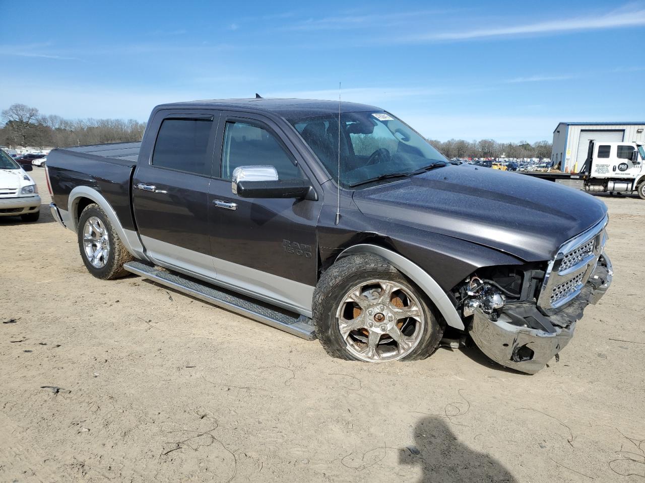2015 RAM 1500 LARAM - Image 4
