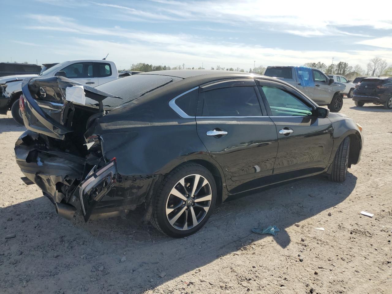 2017 NISSAN ALTIMA 2.5 - Фото 3
