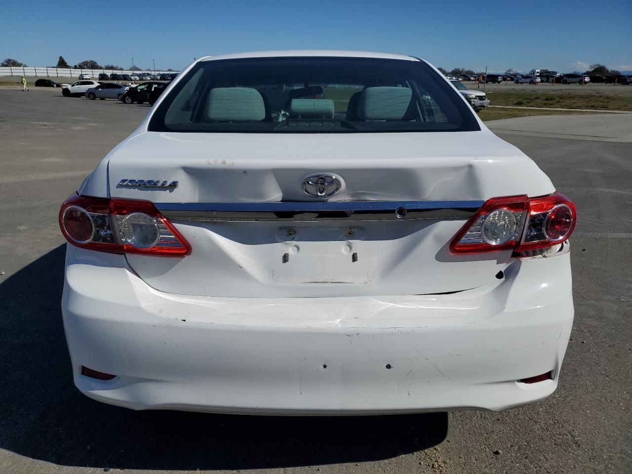 2013 TOYOTA COROLLA BA - Image 6